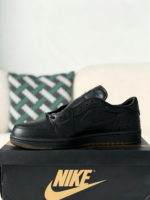 Jordan Air Jordan 1 Retro OG "Xuan Wu" Sneaker - Image 4