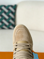 LOUIS VUITTON TRAINER DISTRESSED SNEAKERS - Image 8