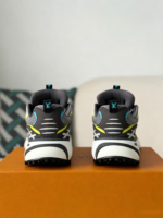 LOUIS VUITTON RUNNER TATIC SNEAKERS - Image 4