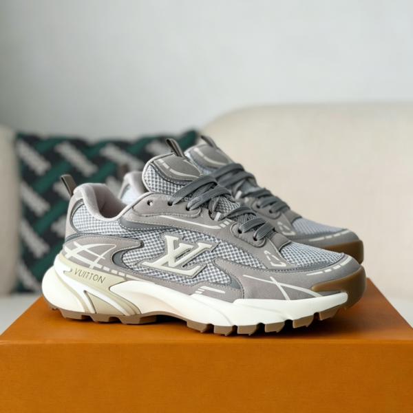 LOUIS VUITTON RUNNER TATIC SNEAKERS