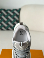 LOUIS VUITTON RUNNER TATIC SNEAKERS - Image 8