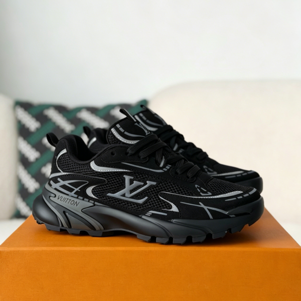LOUIS VUITTON RUNNER TATIC SNEAKERS