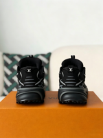 LOUIS VUITTON RUNNER TATIC SNEAKERS - Image 3