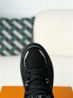 LOUIS VUITTON RUNNER TATIC SNEAKERS - Image 5