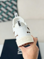 LOUIS VUITTON TILTED CANVAS LEATHER BOARD SHOES - Image 9