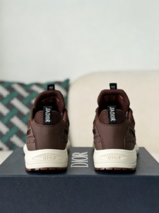 LOUIS VUITTON TILTED CANVAS LEATHER BOARD SHOES - Image 4