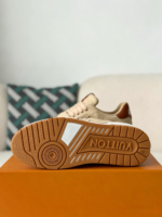 LOUIS VUITTON TRAINER SNEAKERS - Image 9