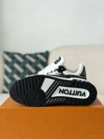 LOUIS VUITTON TRAINER SNEAKERS - Image 9