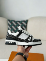 LOUIS VUITTON TRAINER SNEAKERS - Image 7