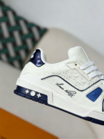 LOUIS VUITTON TRAINER SNEAKERS - Image 10