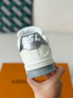 LOUIS VUITTON TRAINER SNEAKERS - Image 4