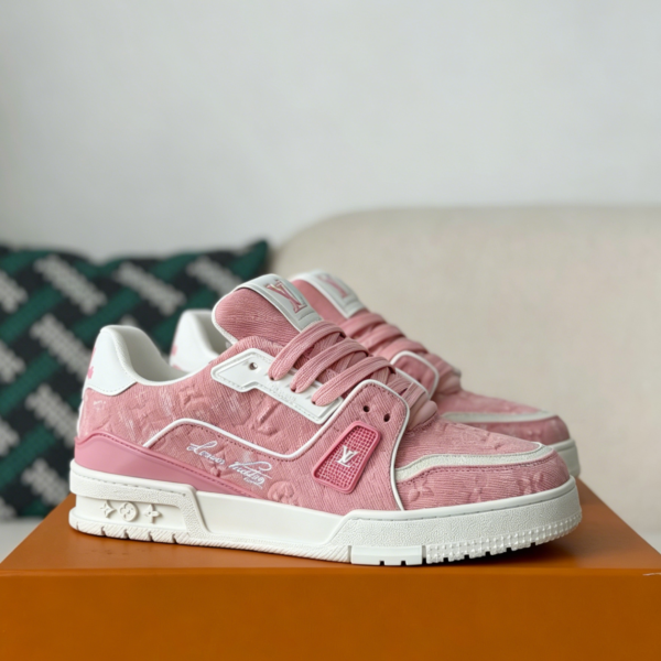 LOUIS VUITTON TRAINER SNEAKERS