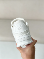 LOUIS VUITTON TRAINER SNEAKERS - Image 4