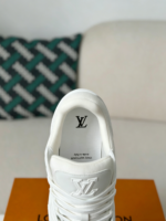 LOUIS VUITTON TRAINER SNEAKERS - Image 5