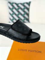 LOUIS VUITTON SLIPPERS - Image 7