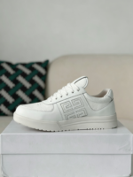 Givenchy G4 Leather Sneakers - Image 9
