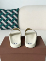 Burberry Slippers - Image 3