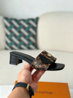 Louis Vuitton Frame Patent Canvas Printed Flip Flops - Image 6