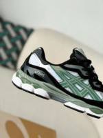 Asics GEL-NYC Casual Shoes - Image 7