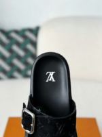 LOUIS VUITTON VENICE SLIPPER - Image 8