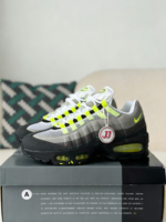 Nike Air Max 95 OG Big Bubble Running  Shoes - Image 2