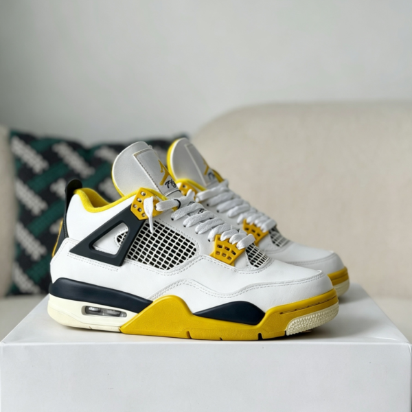 Jordan Air Jordan 4 Retro Basketball Shoes