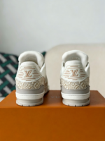 LOUIS VUITTON TRAINER SNEAKERS - Image 3