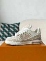 LOUIS VUITTON TRAINER SNEAKERS - Image 4