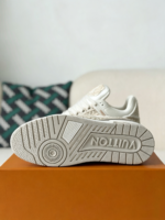 LOUIS VUITTON TRAINER SNEAKERS - Image 5