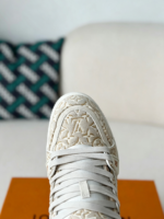 LOUIS VUITTON TRAINER SNEAKERS - Image 7
