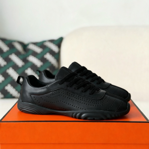 Hermes Neon Casual Shoes
