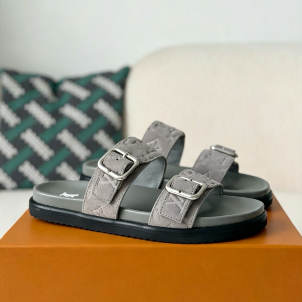 LOUIS VUITTON VENICE SLIPPER