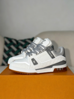 LOUIS VUITTON TRAINER SNEAKERS - Image 2