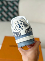 LOUIS VUITTON TRAINER SNEAKERS - Image 10