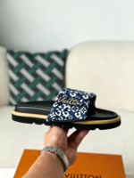 LOUIS VUITTON SLIPPERS - Image 9