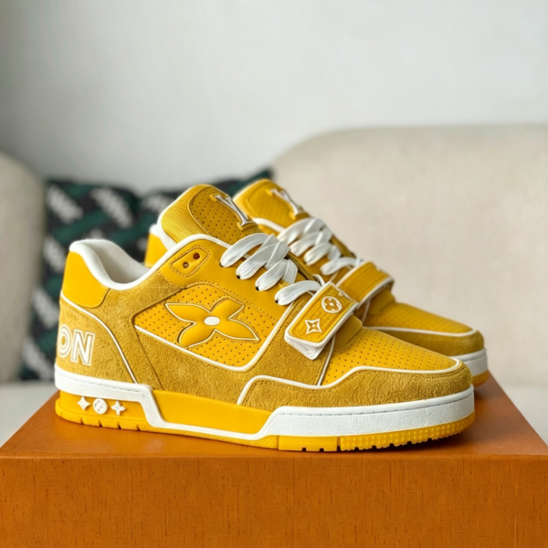 LOUIS VUITTON TRAINER VELCRO SNEAKERS