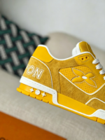 LOUIS VUITTON TRAINER VELCRO SNEAKERS - Image 7