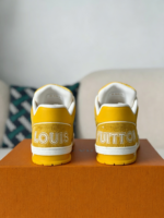 LOUIS VUITTON TRAINER VELCRO SNEAKERS - Image 3