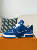 LOUIS VUITTON TRAINER VELCRO SNEAKERS - Image 4