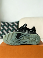 LOUIS VUITTON TRAINER LUMINOUS  SNEAKERS - Image 15