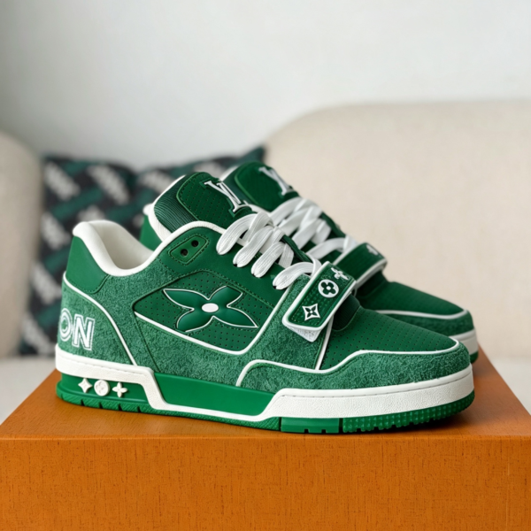 LOUIS VUITTON TRAINER VELCRO SNEAKERS