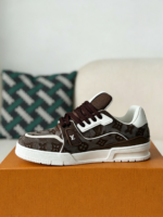 LOUIS VUITTON TRAINER SNEAKERS - Image 6