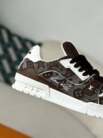 LOUIS VUITTON TRAINER SNEAKERS - Image 7
