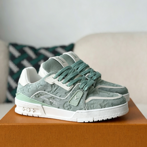 LOUIS VUITTON TRAINER SNEAKERS