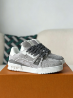 LOUIS VUITTON TRAINER SNEAKERS