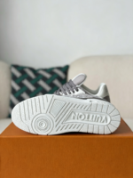 LOUIS VUITTON TRAINER SNEAKERS - Image 5