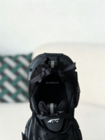 Balenciaga 3XL Low-Top Dad Shoes - Image 10