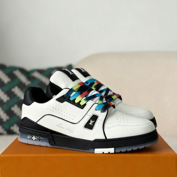 LOUIS VUITTON TRAINER SNEAKERS