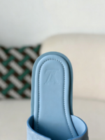LOUIS VUITTON PORTOFINO SLIPPERS - Image 10