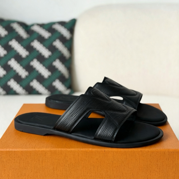 LOUIS VUITTON OASIS SLIPPERS